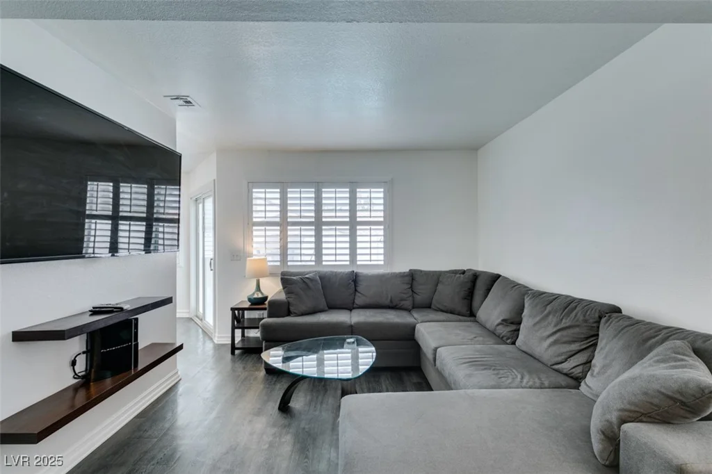 8424 Oyster, Las Vegas, NV 89128