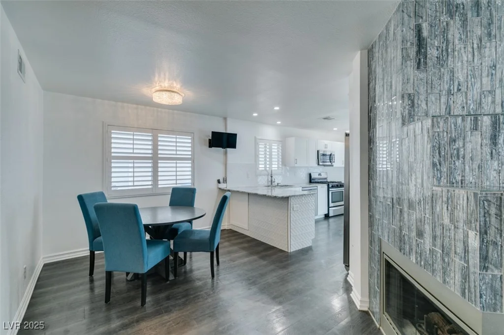 8424 Oyster, Las Vegas, NV 89128