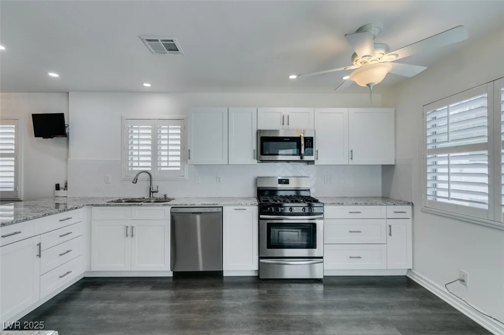 8424 Oyster, Las Vegas, NV 89128