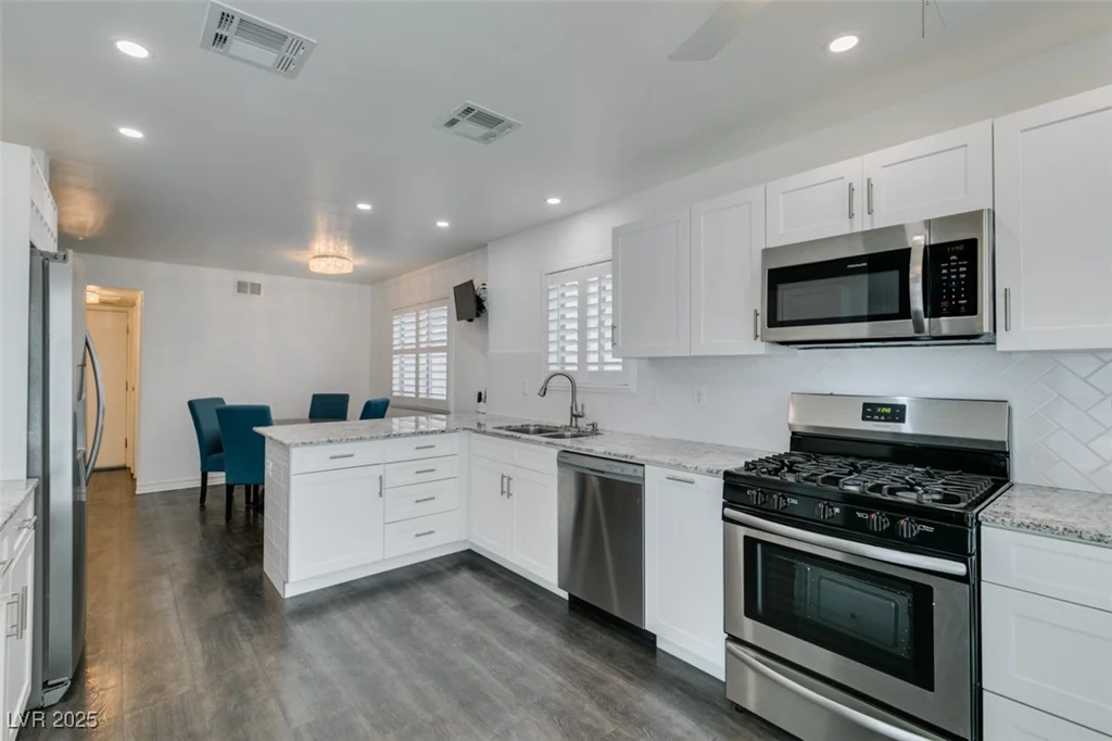 8424 Oyster, Las Vegas, NV 89128