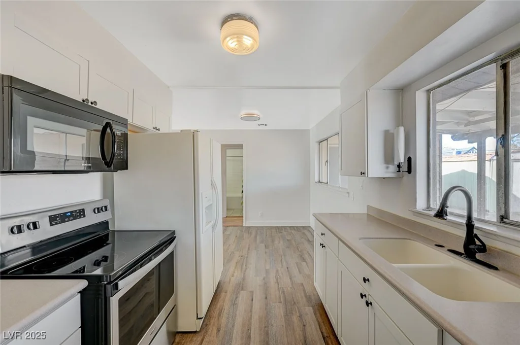 1212 Reynolds, North Las Vegas, NV 89030