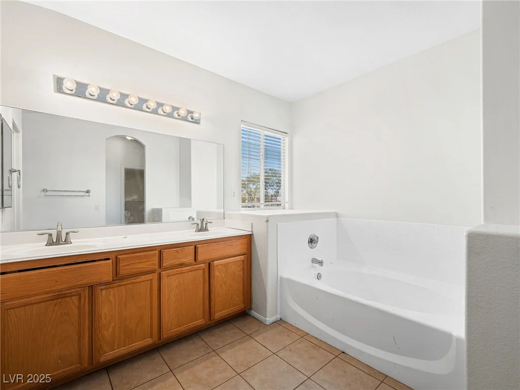9307 Bondeno, Las Vegas, NV 89123