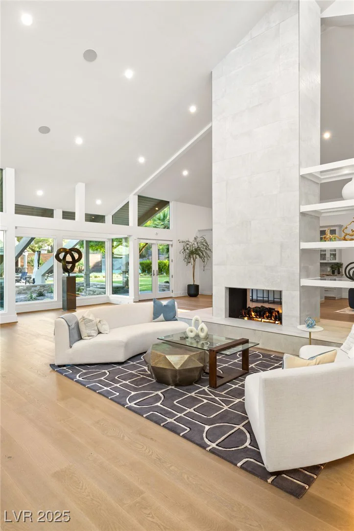 2327 ALTA, Las Vegas, NV 89107