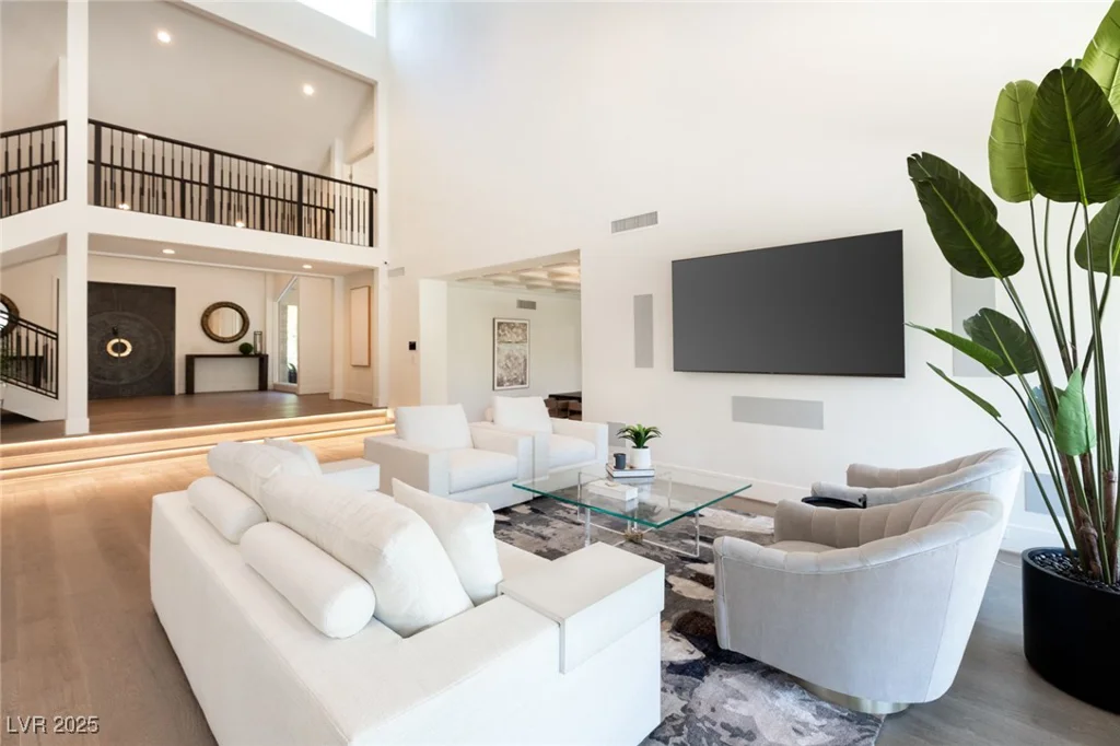 2327 ALTA, Las Vegas, NV 89107