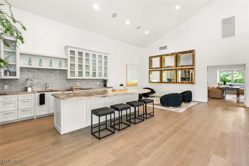 2327 ALTA, Las Vegas, NV 89107