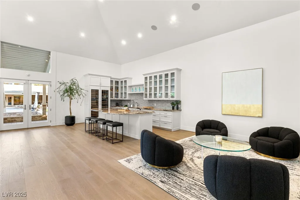 2327 ALTA, Las Vegas, NV 89107