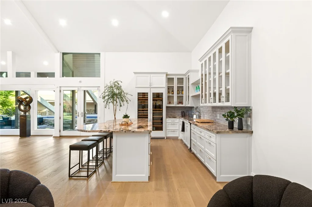 2327 ALTA, Las Vegas, NV 89107