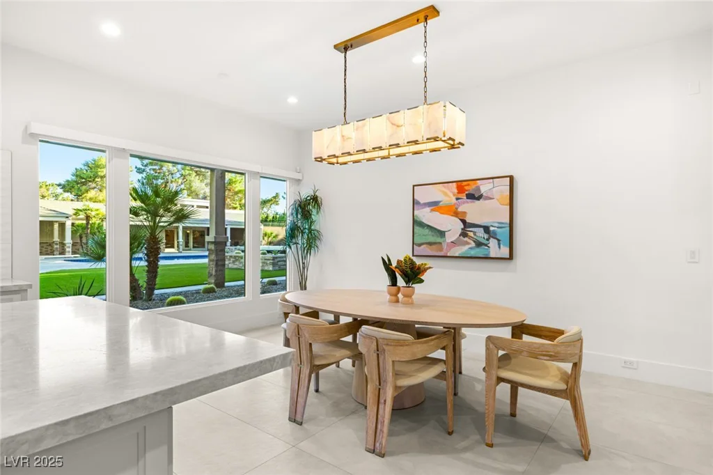 2327 ALTA, Las Vegas, NV 89107