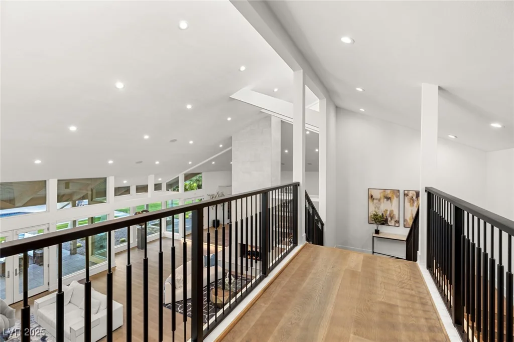 2327 ALTA, Las Vegas, NV 89107