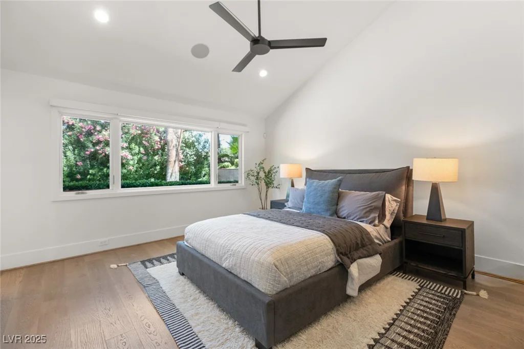 2327 ALTA, Las Vegas, NV 89107