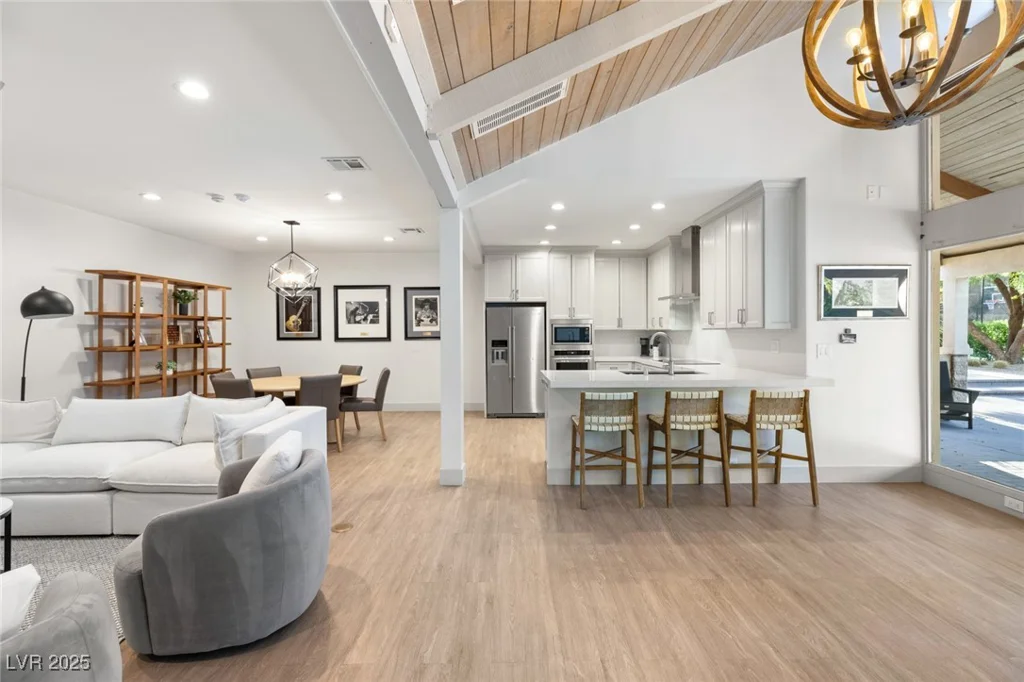 2327 ALTA, Las Vegas, NV 89107