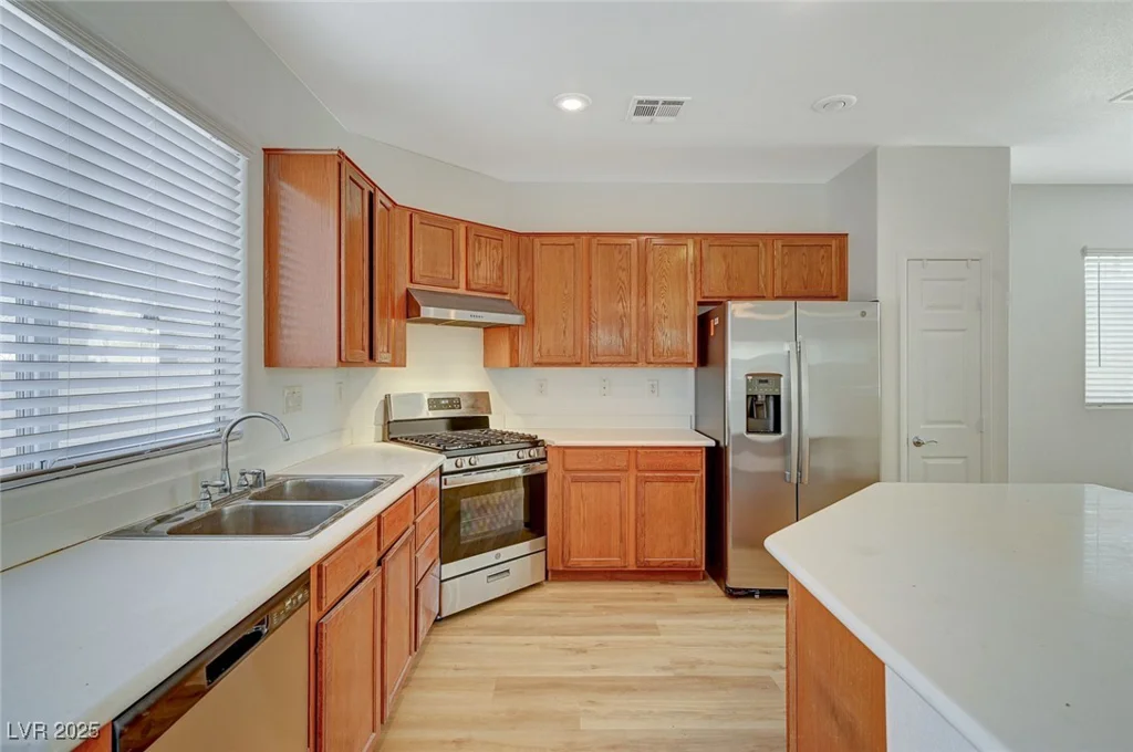9204 Weeping Hollow, Las Vegas, NV 89178