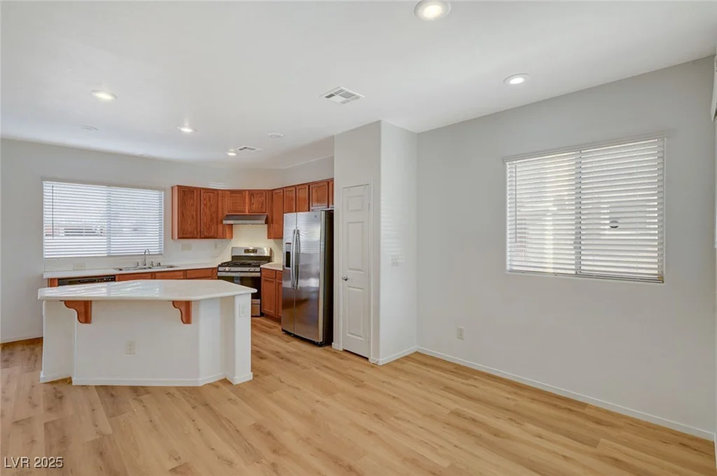 9204 Weeping Hollow, Las Vegas, NV 89178