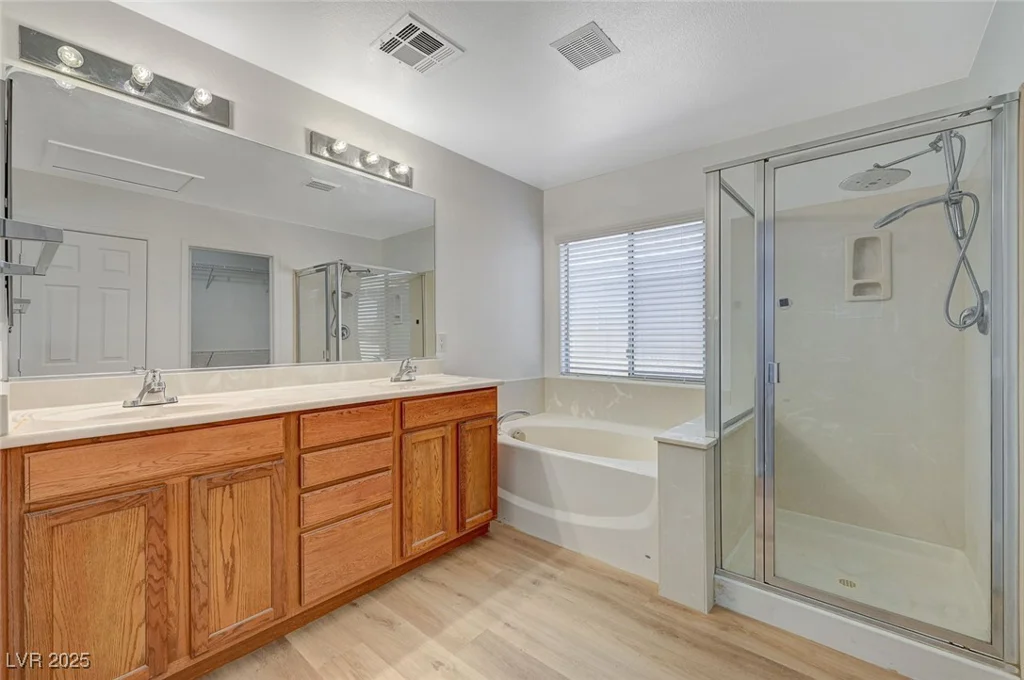 9204 Weeping Hollow, Las Vegas, NV 89178