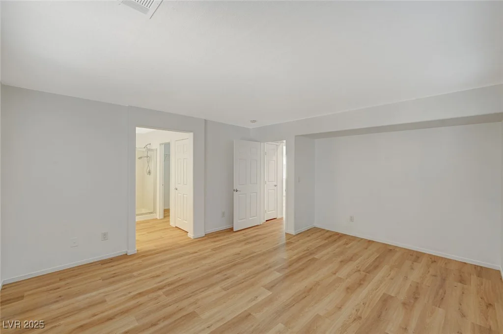 9204 Weeping Hollow, Las Vegas, NV 89178