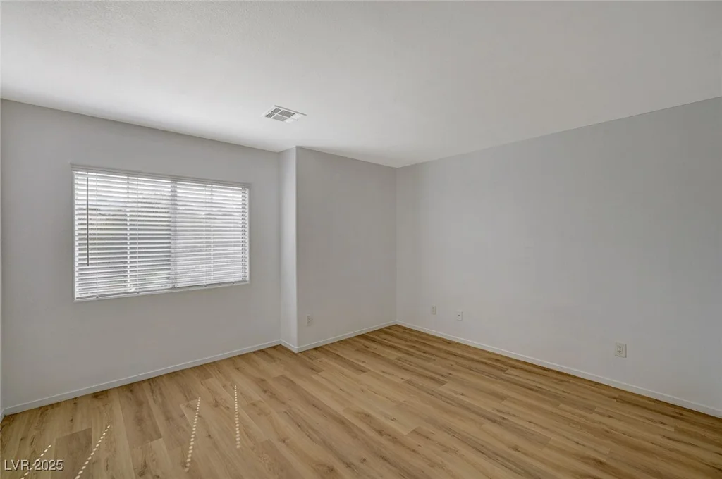 9204 Weeping Hollow, Las Vegas, NV 89178