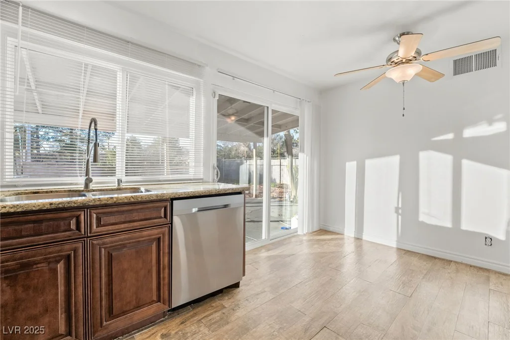4878 Castle Rock, Las Vegas, NV 89147