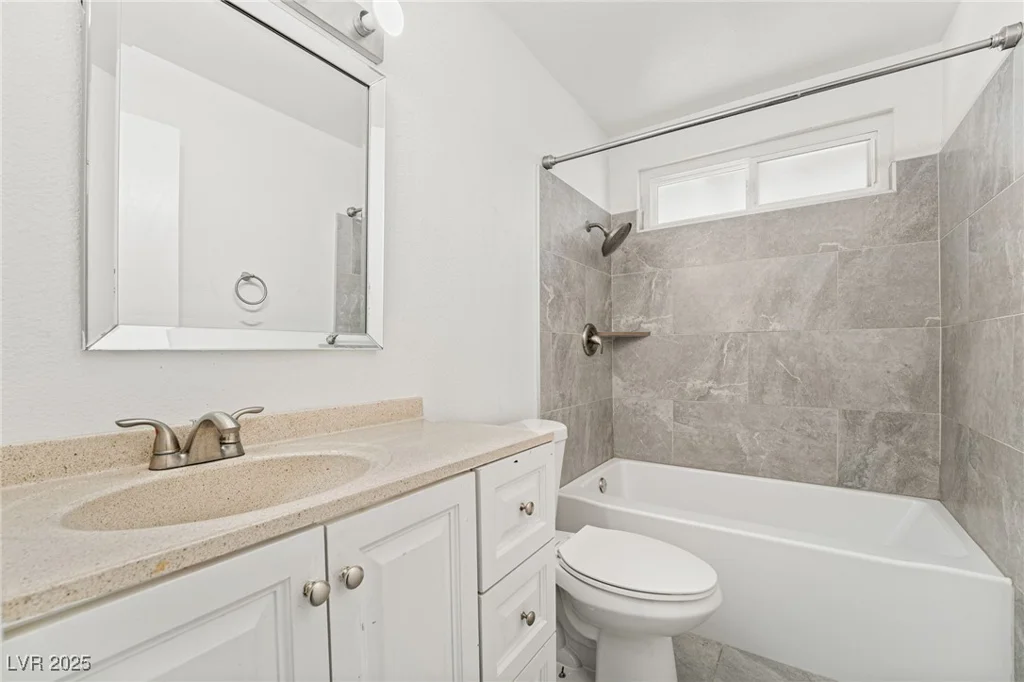 4878 Castle Rock, Las Vegas, NV 89147