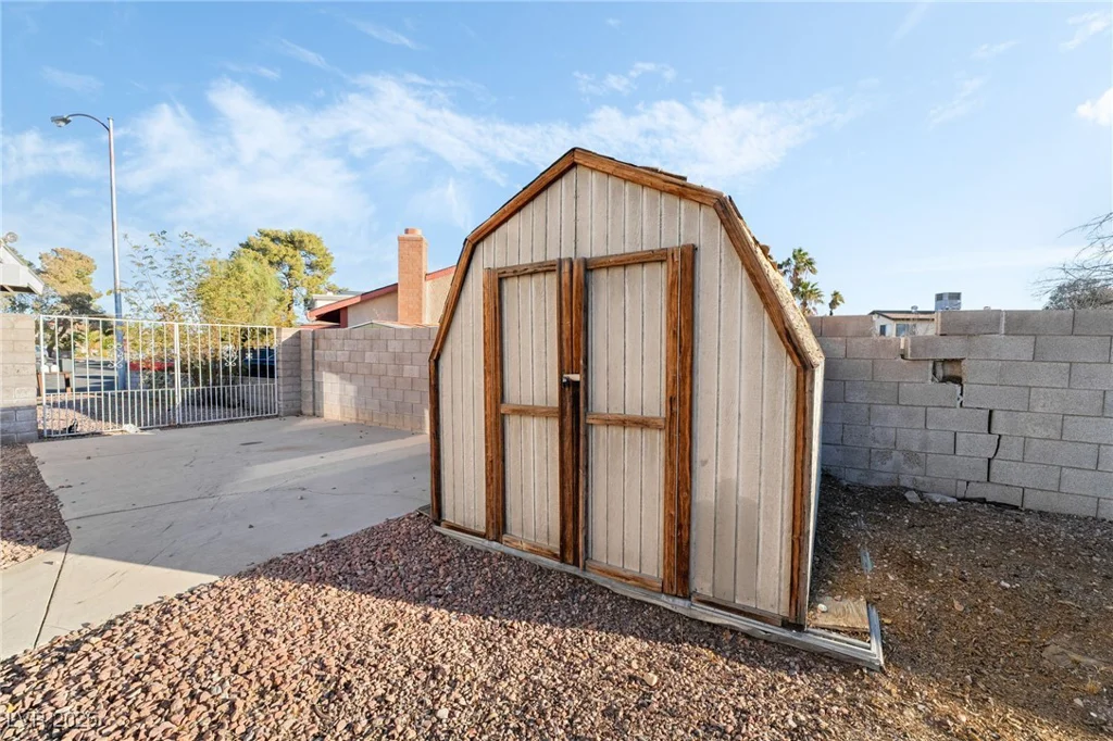 4878 Castle Rock, Las Vegas, NV 89147