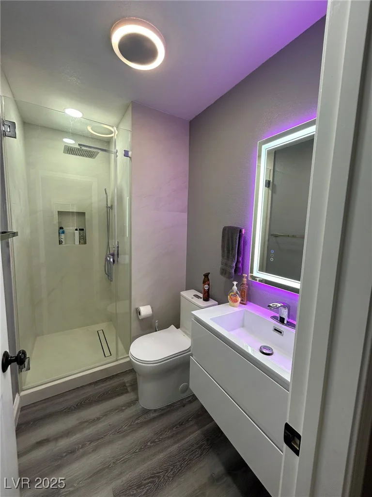 9356 Sparkling Waters, Las Vegas, NV 89129