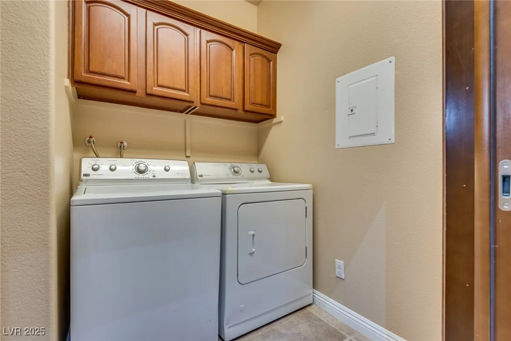 2153 Gravel Hill, Las Vegas, NV 89117