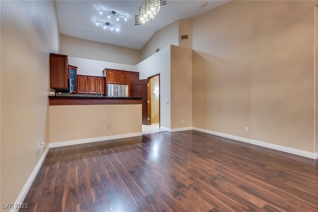 2153 Gravel Hill, Las Vegas, NV 89117