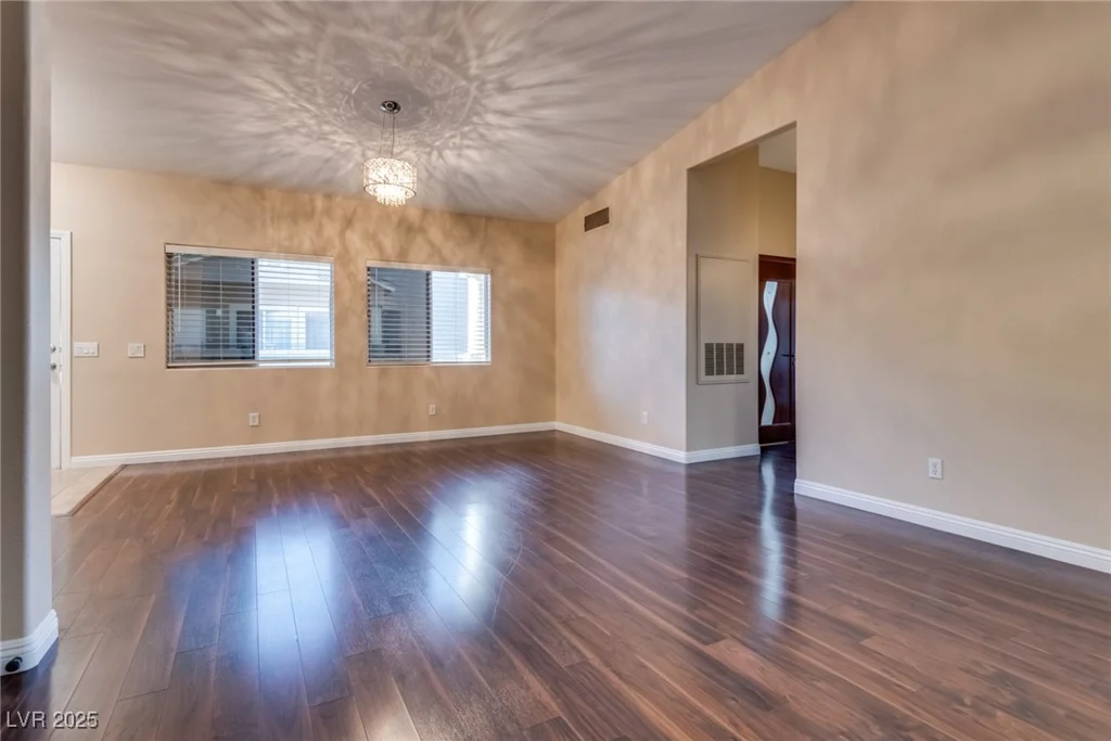 2153 Gravel Hill, Las Vegas, NV 89117