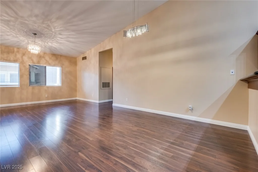 2153 Gravel Hill, Las Vegas, NV 89117