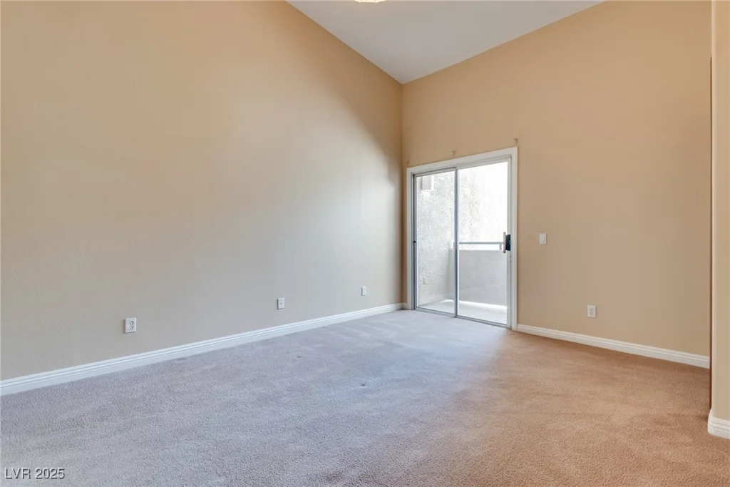 2153 Gravel Hill, Las Vegas, NV 89117