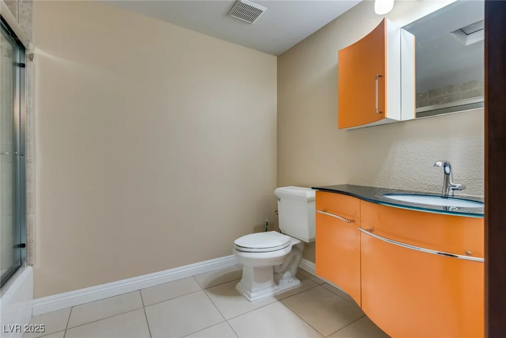 2153 Gravel Hill, Las Vegas, NV 89117