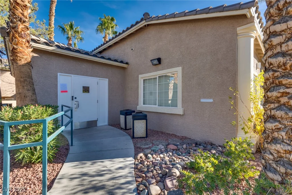 2153 Gravel Hill, Las Vegas, NV 89117