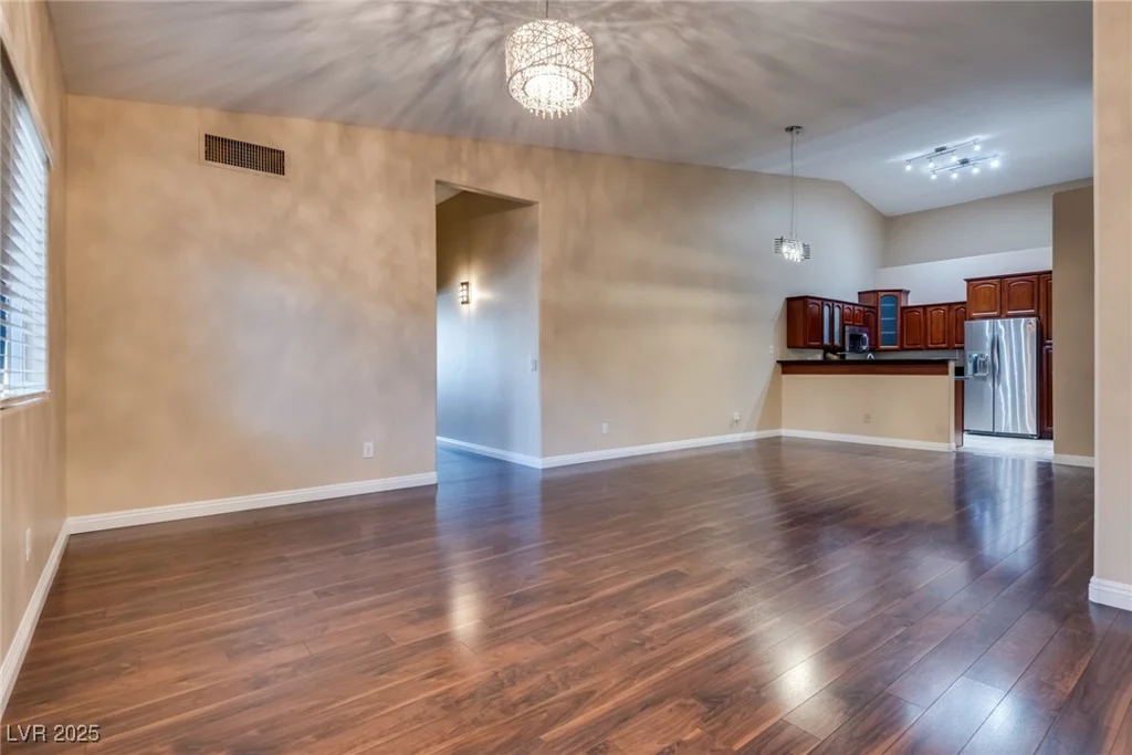 2153 Gravel Hill, Las Vegas, NV 89117