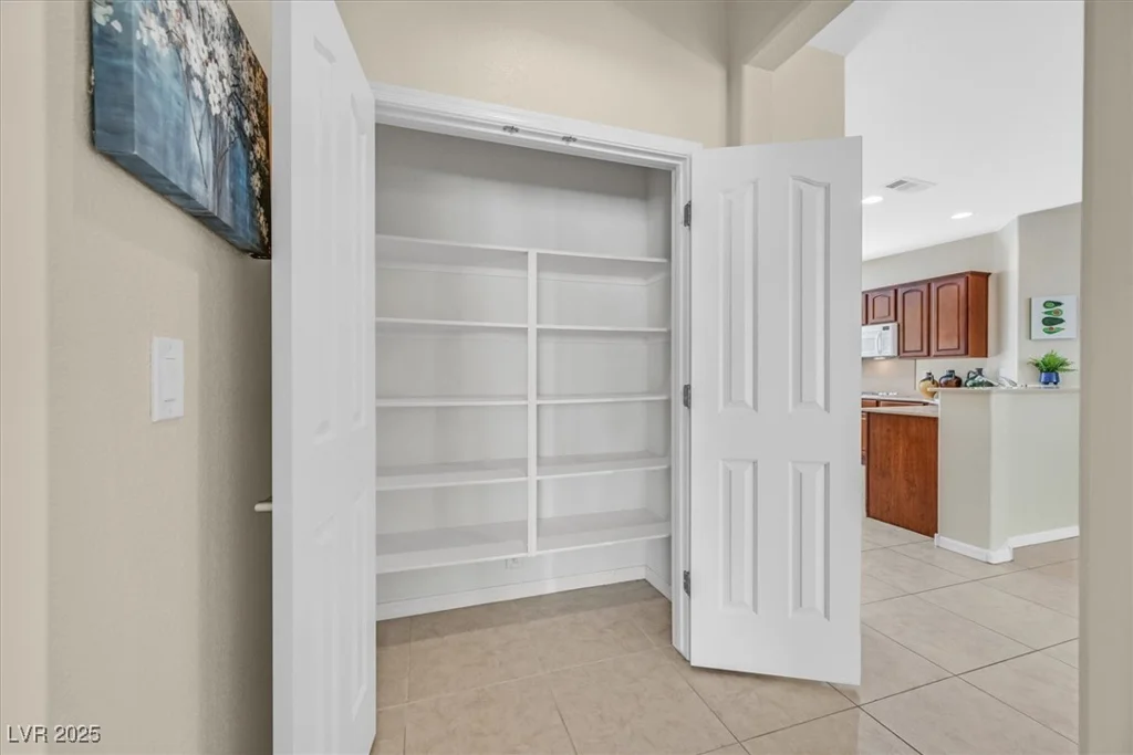 2250 Bensley, Henderson, NV 89044