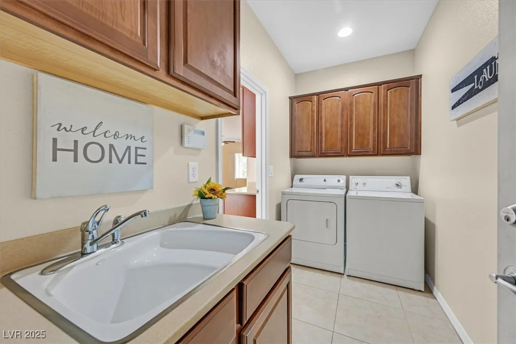 2250 Bensley, Henderson, NV 89044