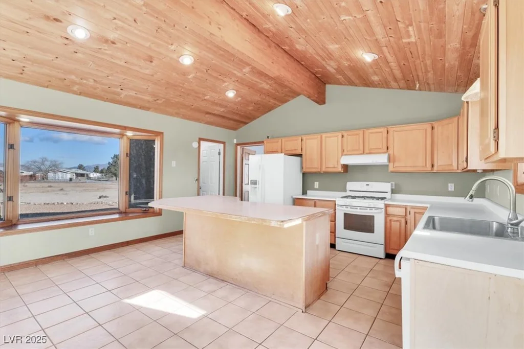 3281 Mark, Pahrump, NV 89060