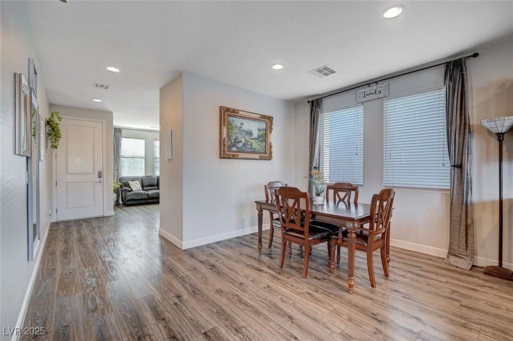 5694 Colbert, North Las Vegas, NV 89081