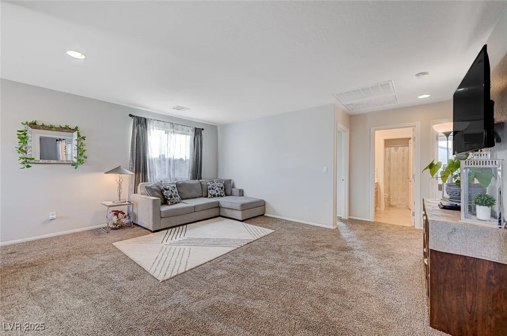 5694 Colbert, North Las Vegas, NV 89081