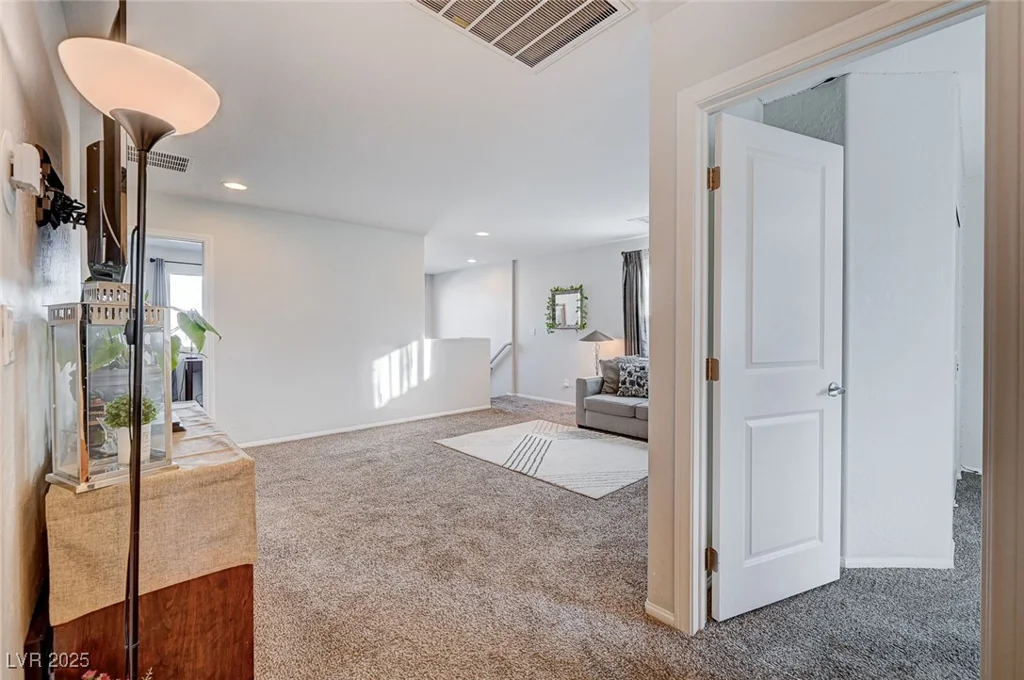 5694 Colbert, North Las Vegas, NV 89081