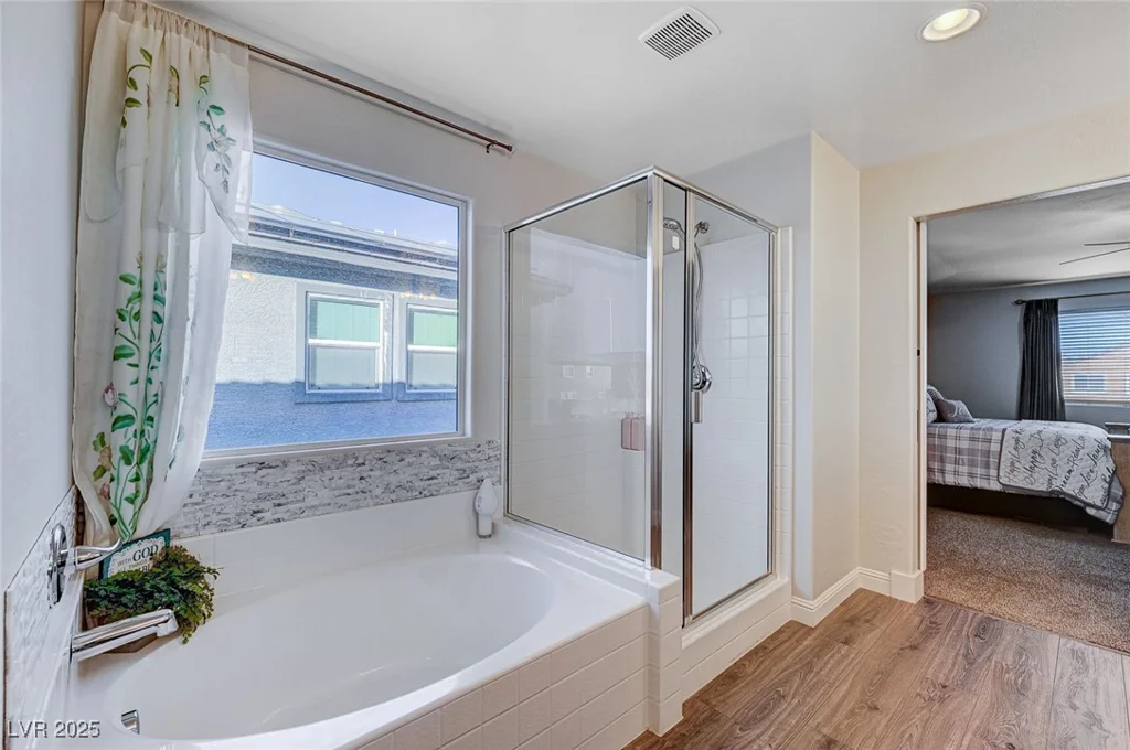 5694 Colbert, North Las Vegas, NV 89081