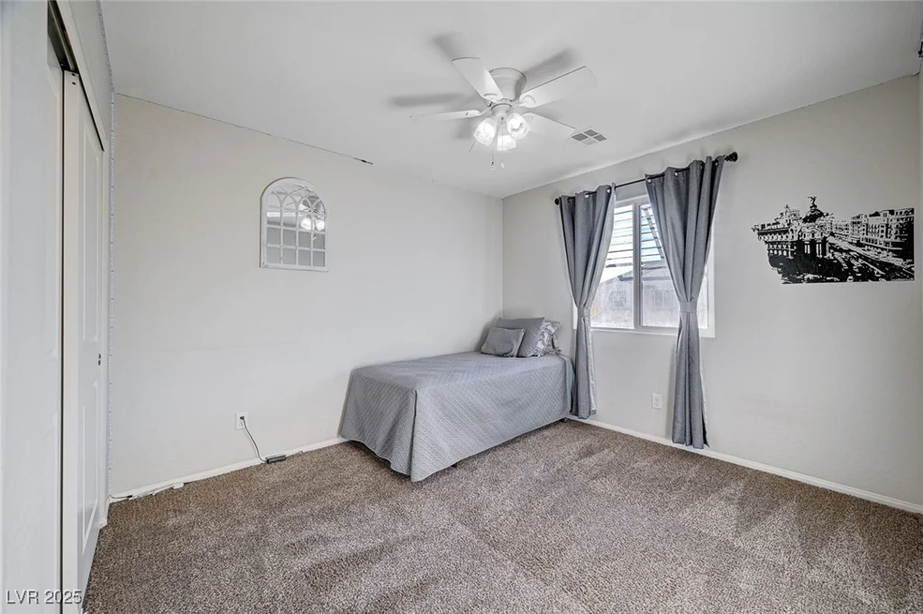 5694 Colbert, North Las Vegas, NV 89081