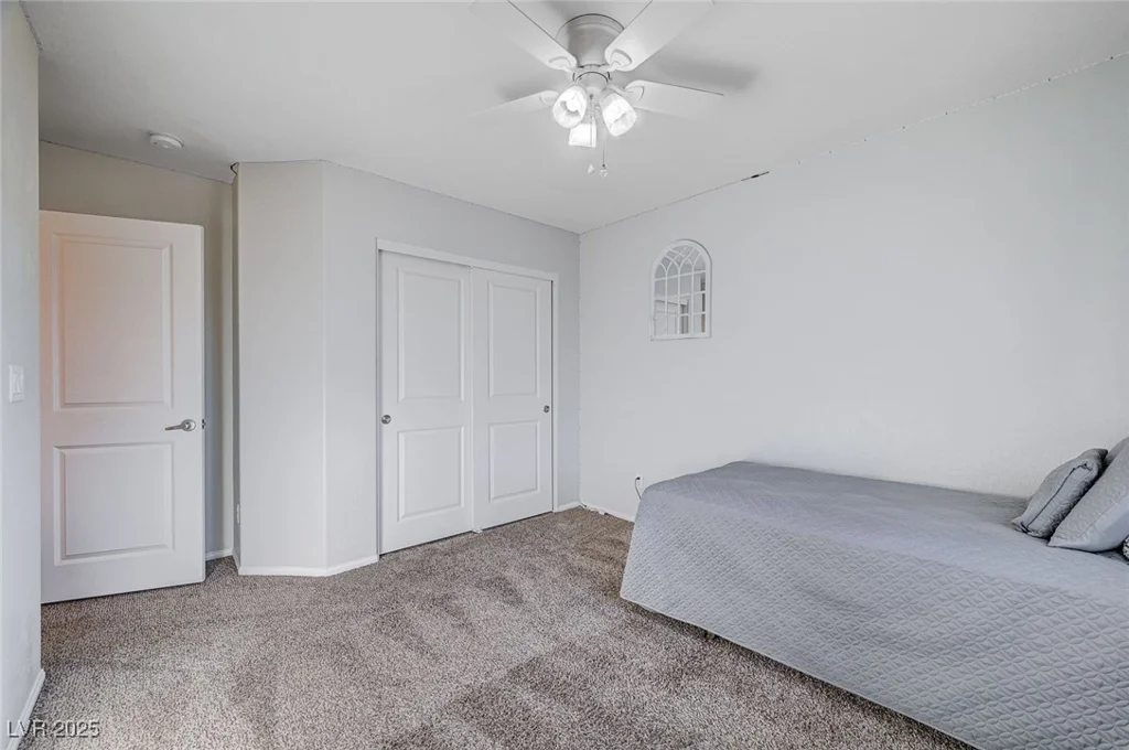 5694 Colbert, North Las Vegas, NV 89081