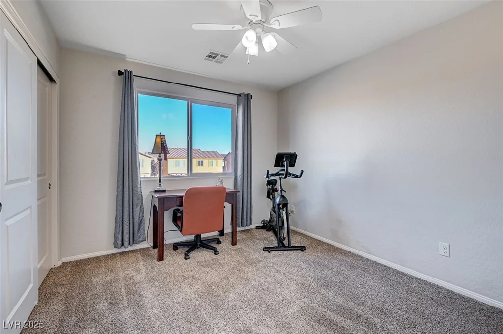 5694 Colbert, North Las Vegas, NV 89081