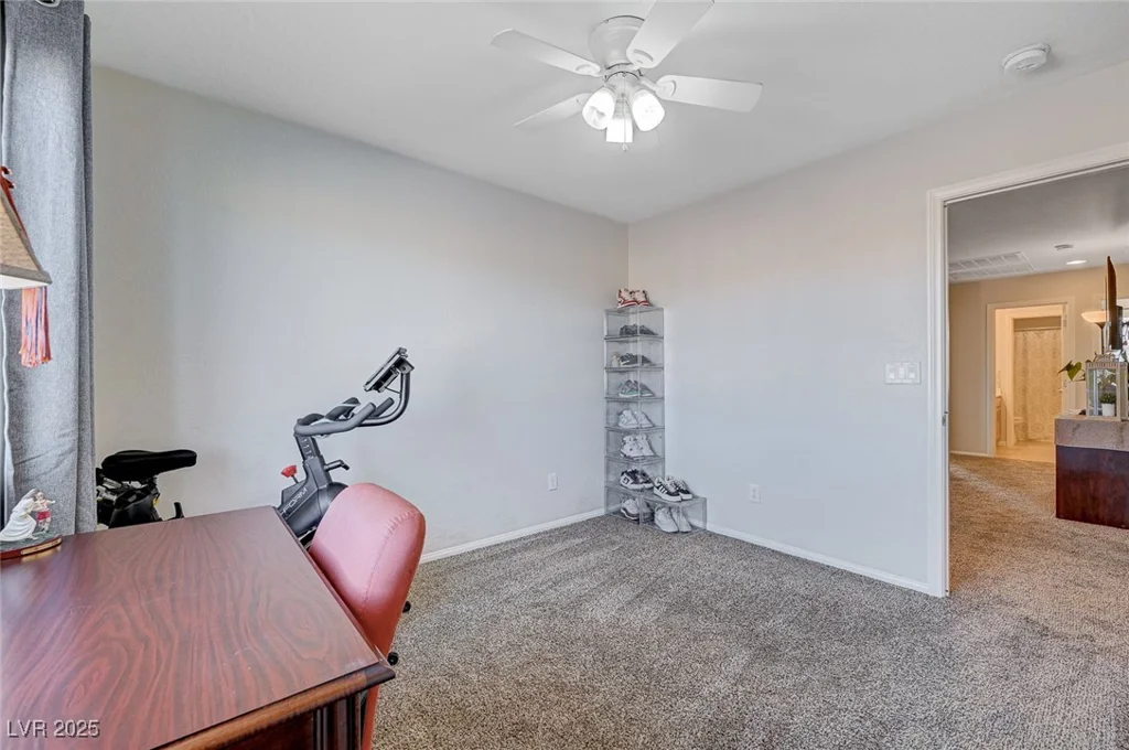 5694 Colbert, North Las Vegas, NV 89081