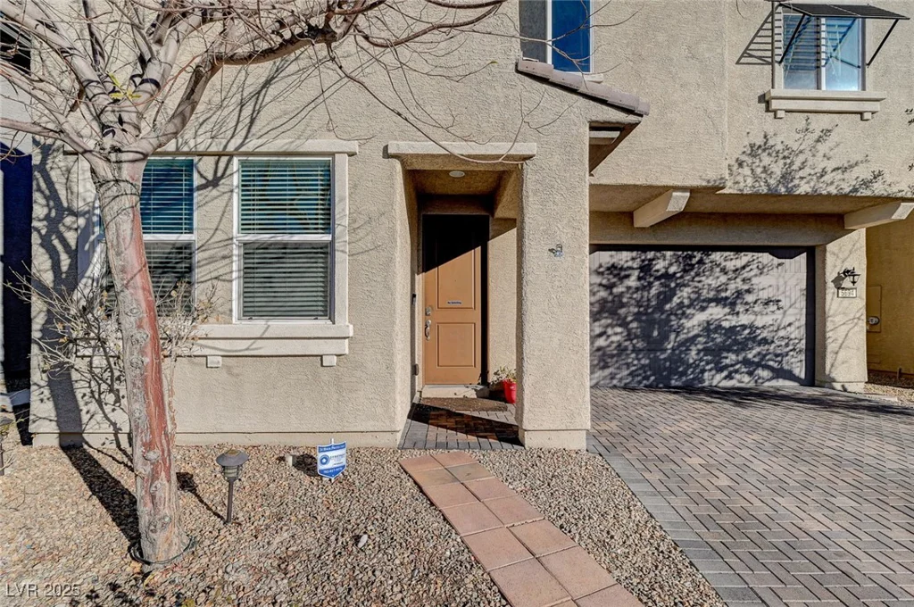 5694 Colbert, North Las Vegas, NV 89081