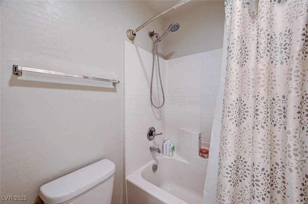5694 Colbert, North Las Vegas, NV 89081