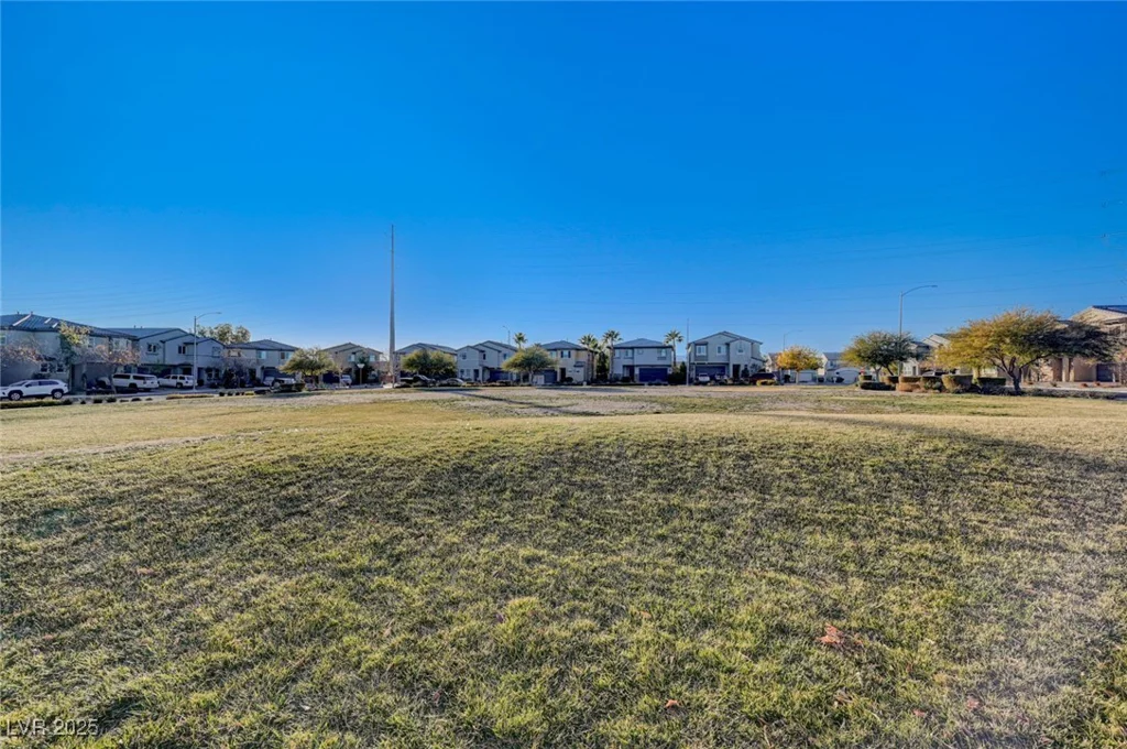 5694 Colbert, North Las Vegas, NV 89081