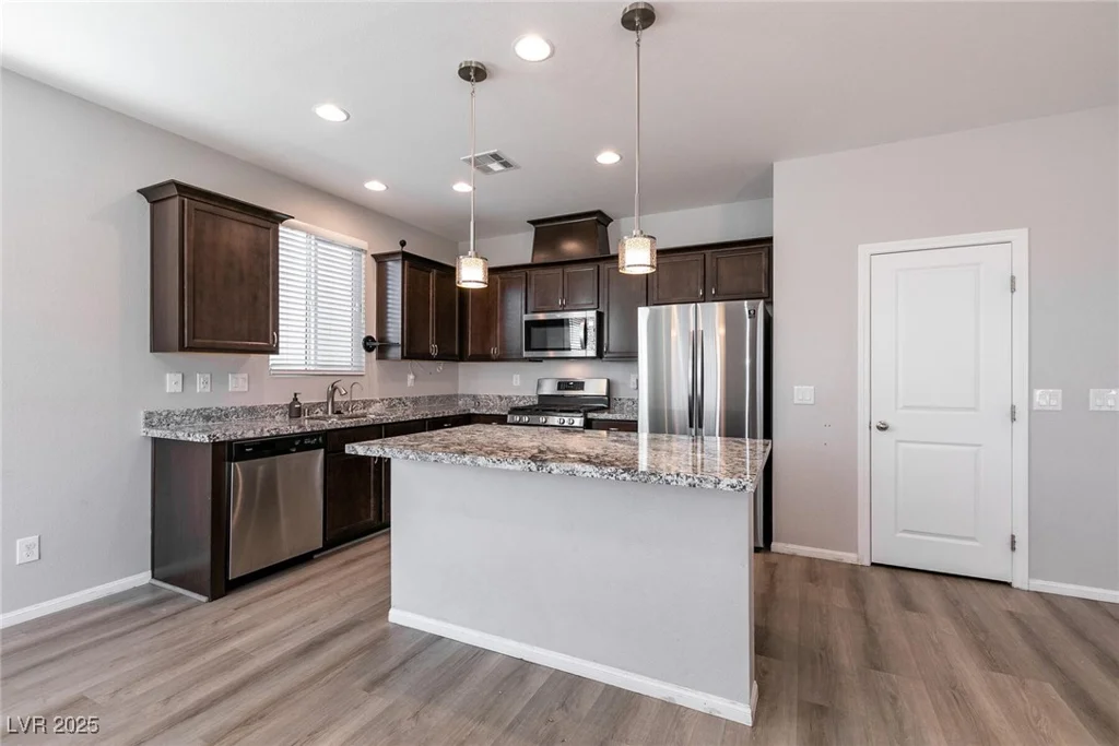 6642 Evander, North Las Vegas, NV 89086