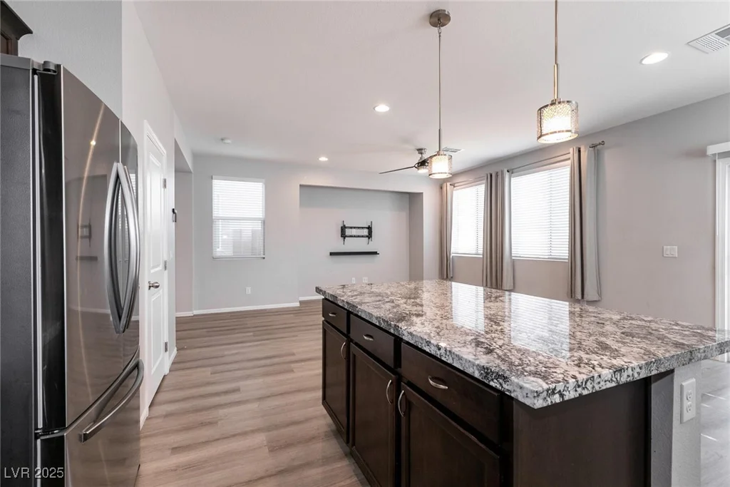 6642 Evander, North Las Vegas, NV 89086