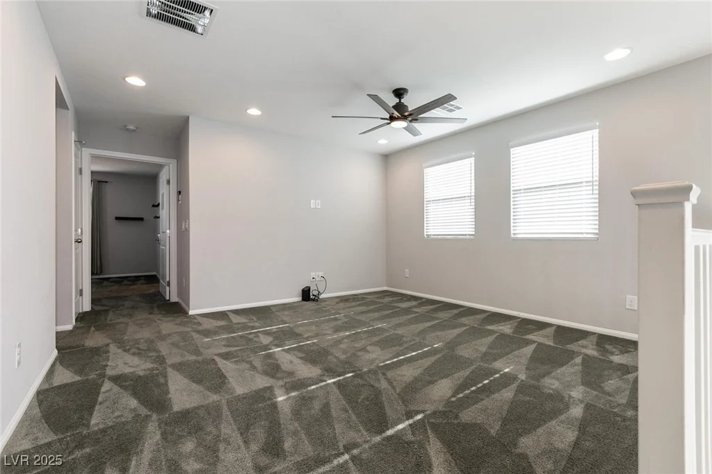 6642 Evander, North Las Vegas, NV 89086