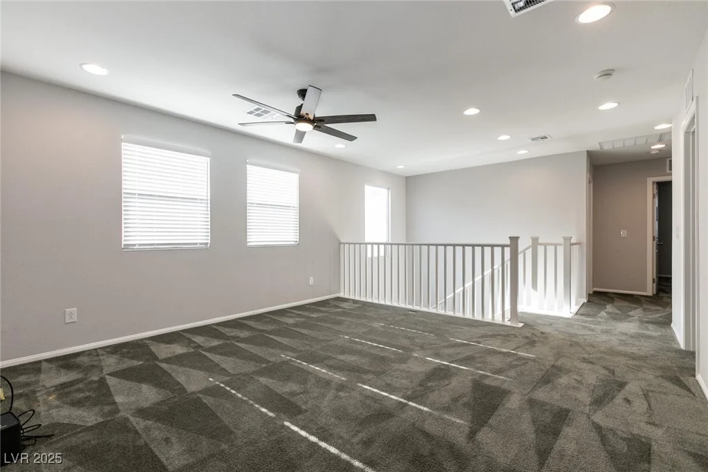 6642 Evander, North Las Vegas, NV 89086